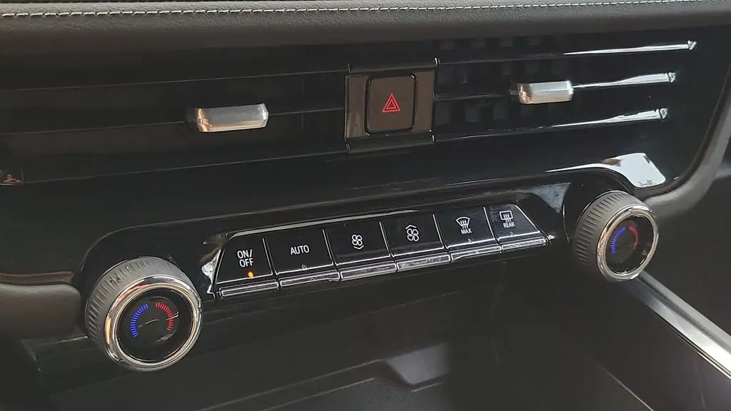 2025 Chevrolet Tahoe LS