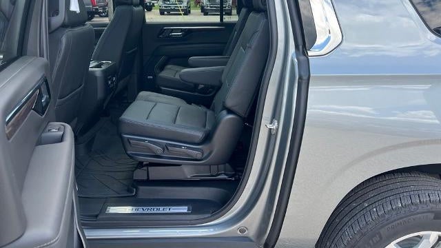2025 Chevrolet Suburban LT