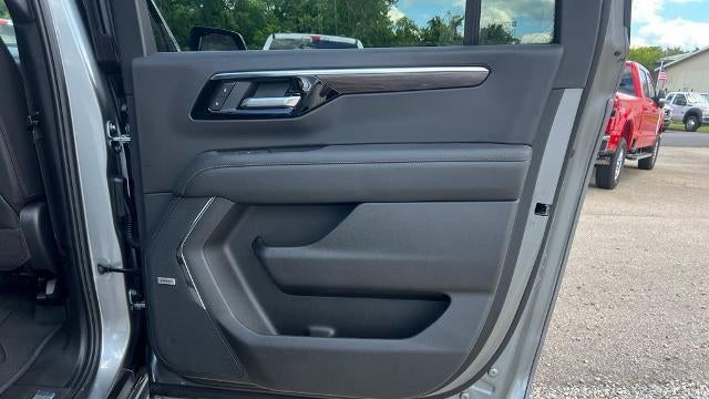 2025 Chevrolet Suburban LT