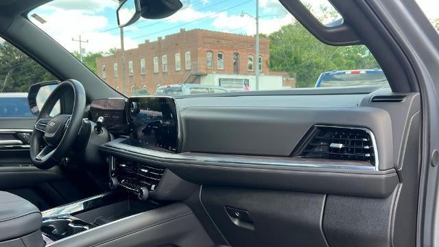 2025 Chevrolet Suburban LT