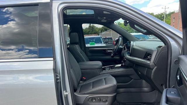 2025 Chevrolet Suburban LT