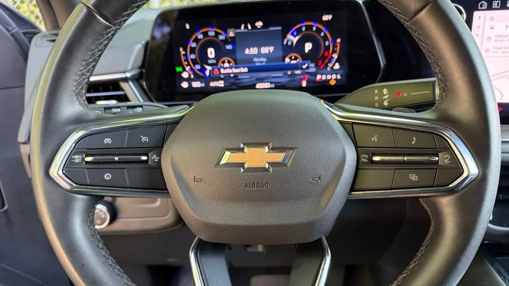 2025 Chevrolet Suburban LT