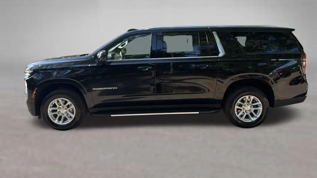 2025 Chevrolet Suburban LT