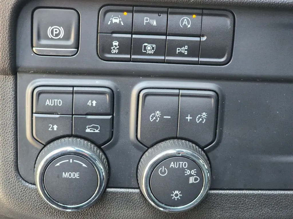 2025 Chevrolet Suburban - $53,299