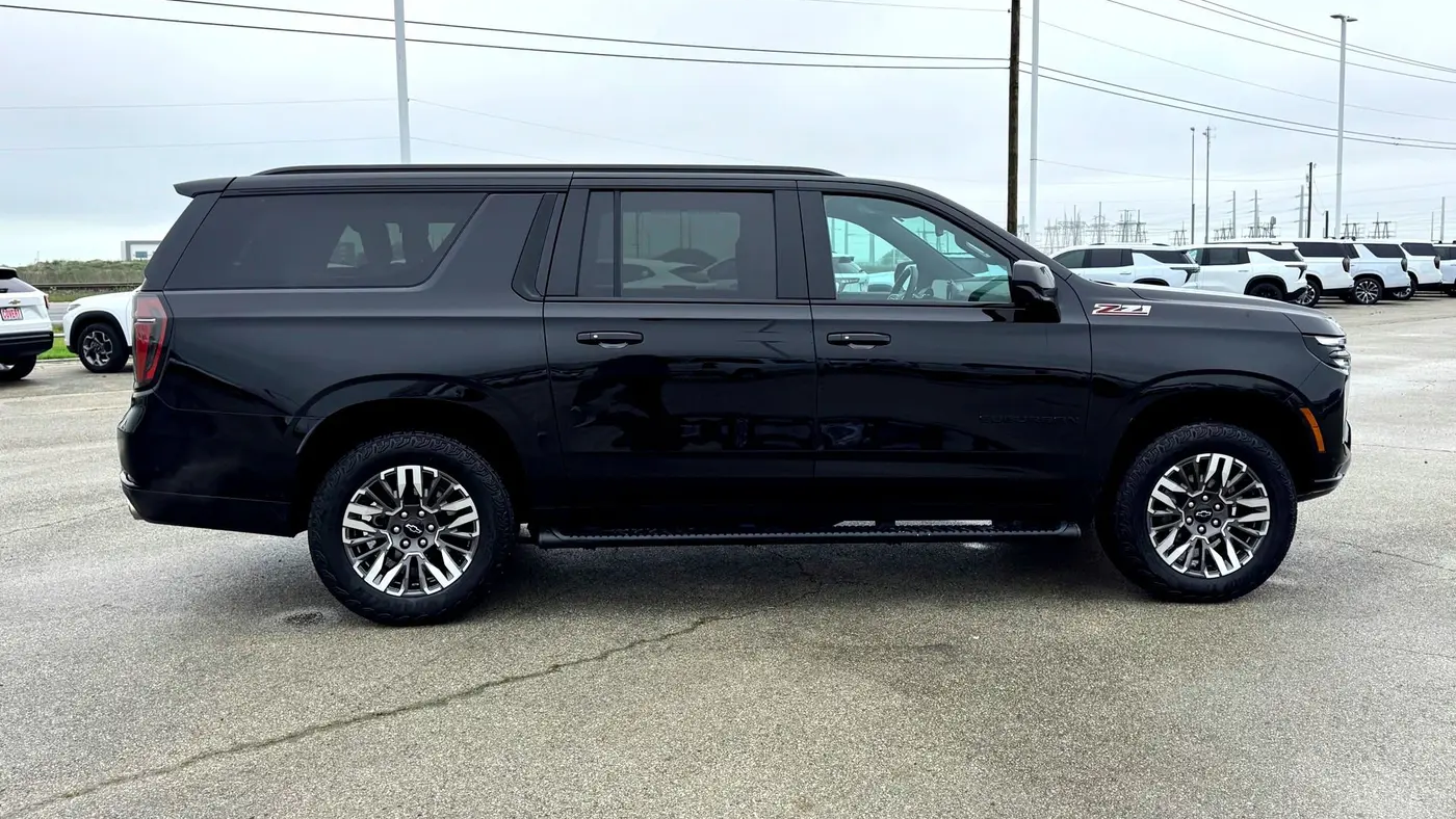 2025 Chevrolet Suburban Z71