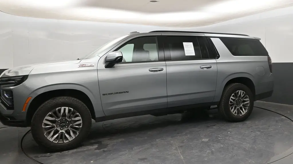 2025 Chevrolet Suburban Z71