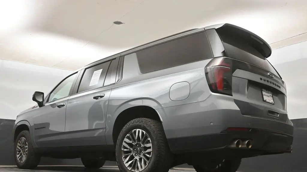 2025 Chevrolet Suburban Z71
