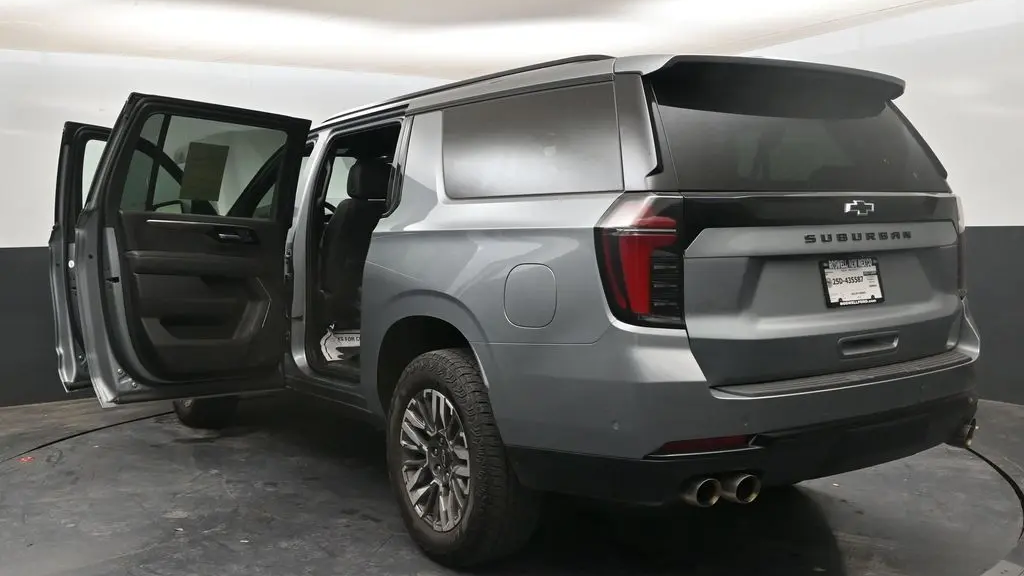 2025 Chevrolet Suburban Z71