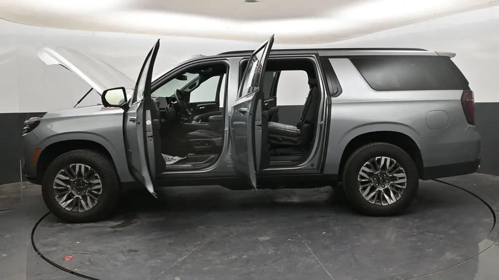 2025 Chevrolet Suburban Z71
