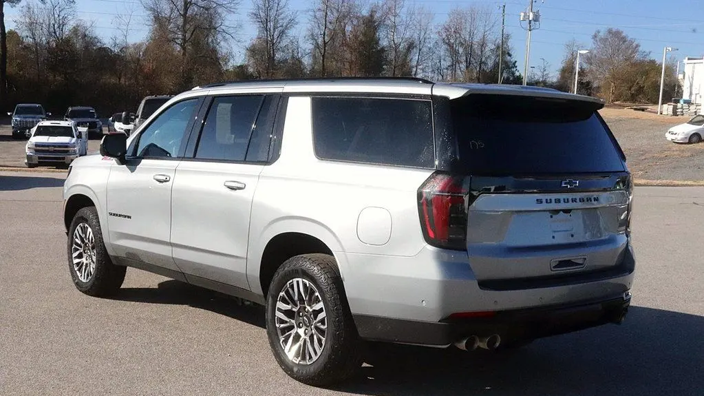 2025 Chevrolet Suburban Z71