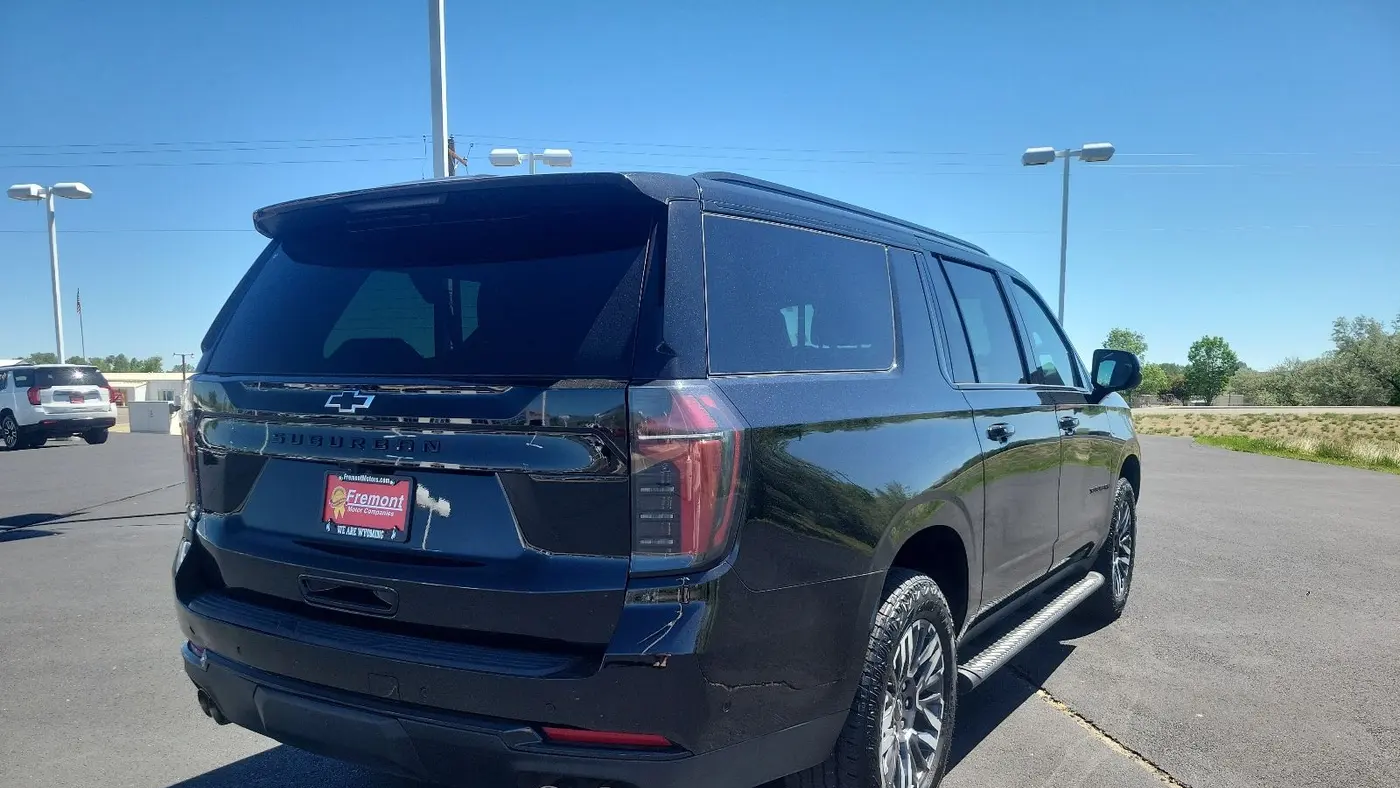 2025 Chevrolet Suburban Z71