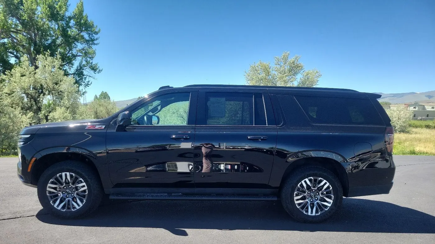 2025 Chevrolet Suburban Z71