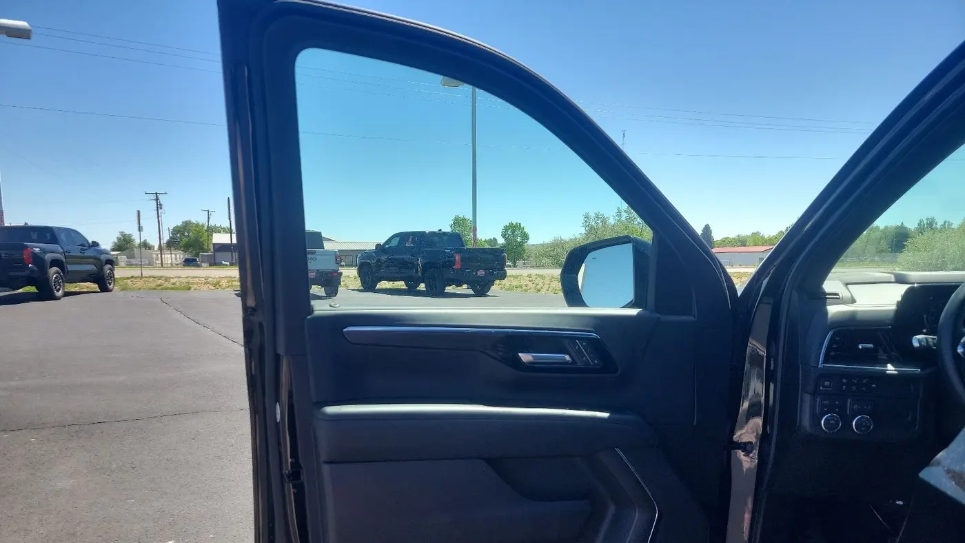 2025 Chevrolet Suburban Z71