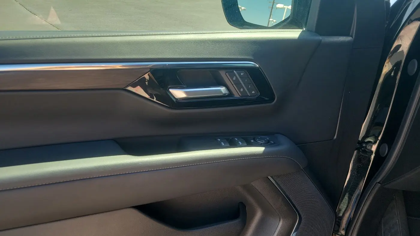 2025 Chevrolet Suburban Z71