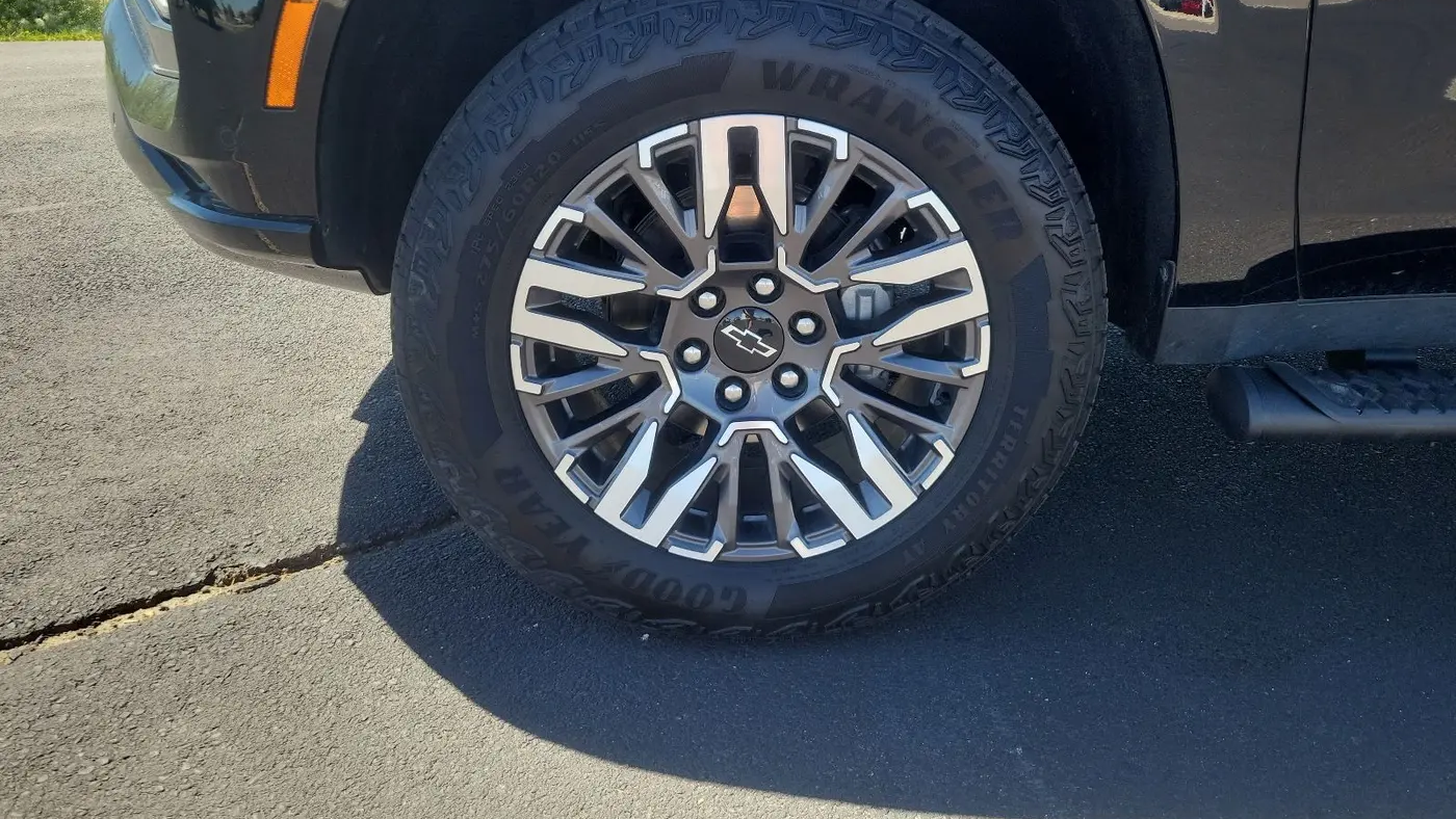 2025 Chevrolet Suburban Z71