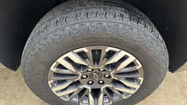 2025 Chevrolet Suburban Z71