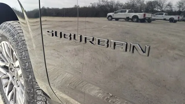 2025 Chevrolet Suburban Z71
