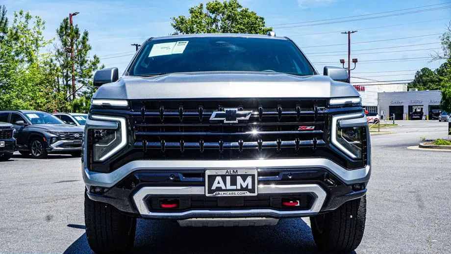 2025 Chevrolet Suburban Z71
