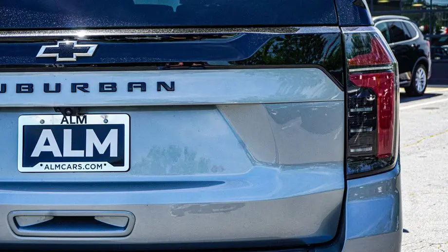 2025 Chevrolet Suburban Z71