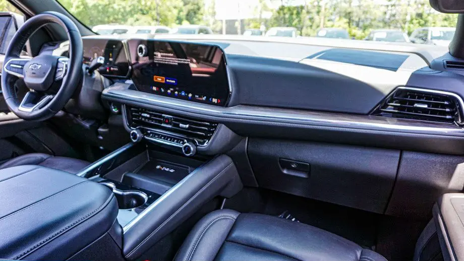 2025 Chevrolet Suburban Z71