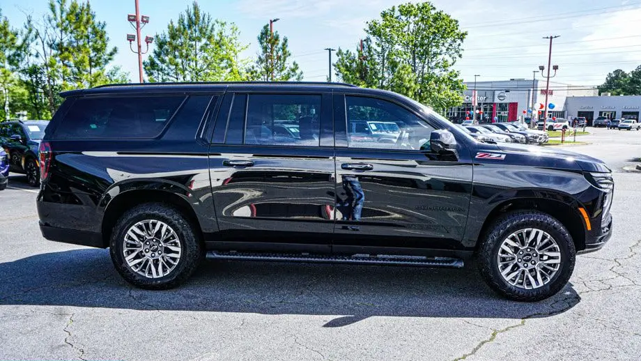 2025 Chevrolet Suburban Z71