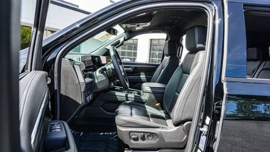 2025 Chevrolet Suburban Z71
