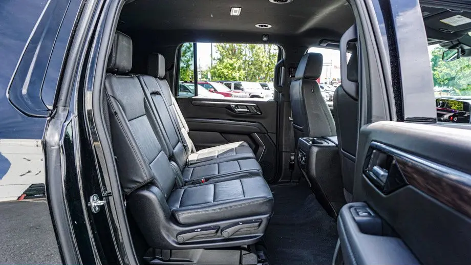 2025 Chevrolet Suburban Z71