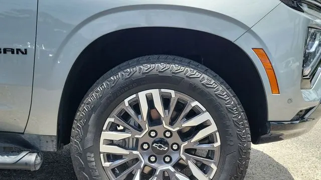 2025 Chevrolet Suburban Z71