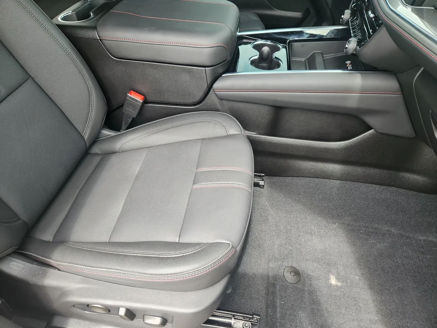 2026 Chevrolet Suburban - $79,915