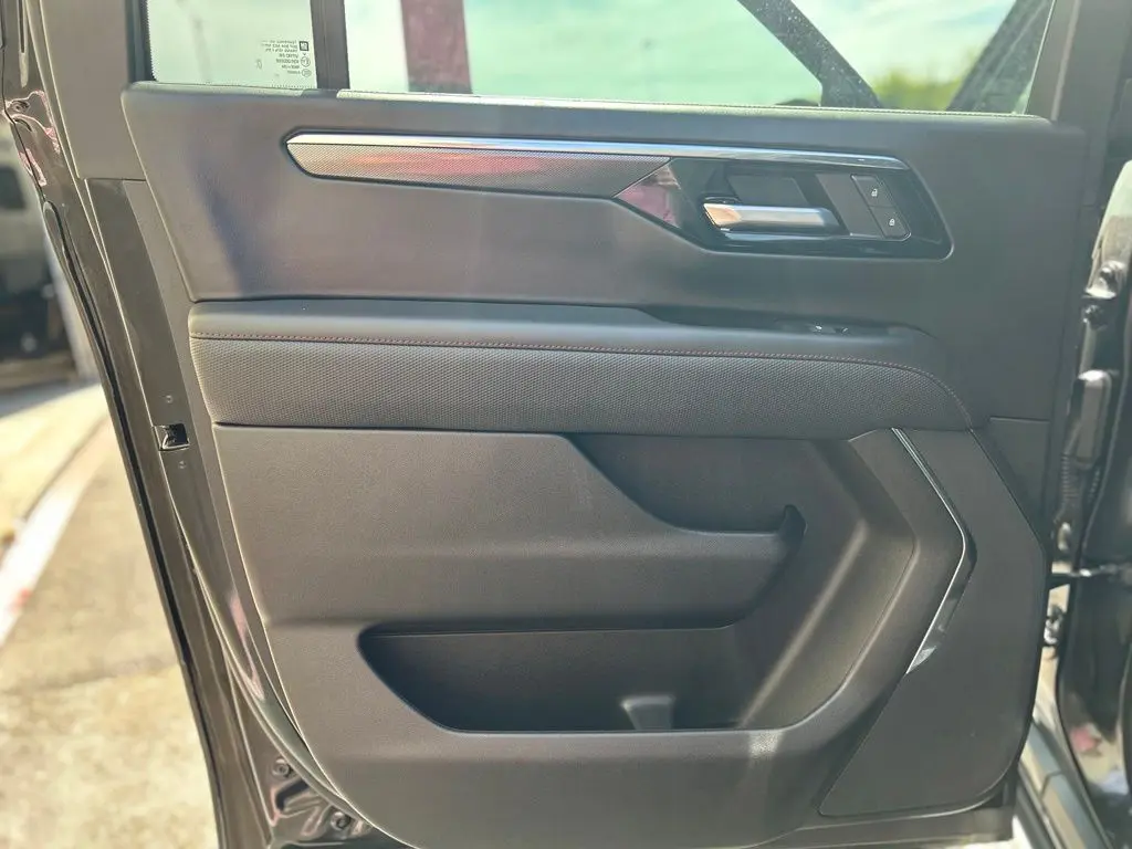2026 Chevrolet Suburban - $72,145