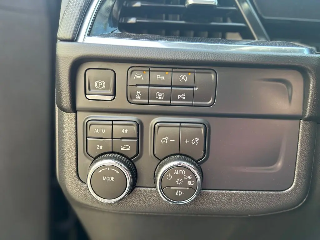 2026 Chevrolet Suburban - $72,145