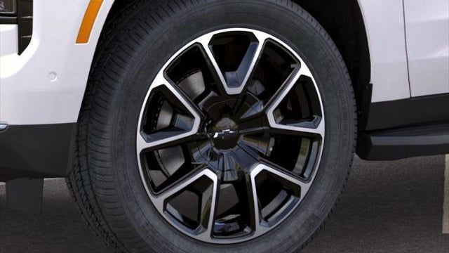 2025 Chevrolet Suburban RST
