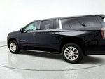 2026 Suburban Thumbnail 7