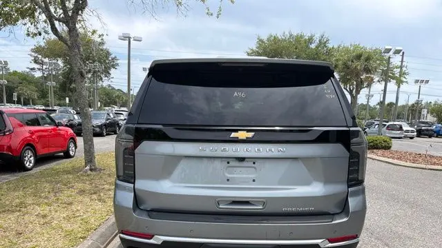 2025 Chevrolet Suburban Premier