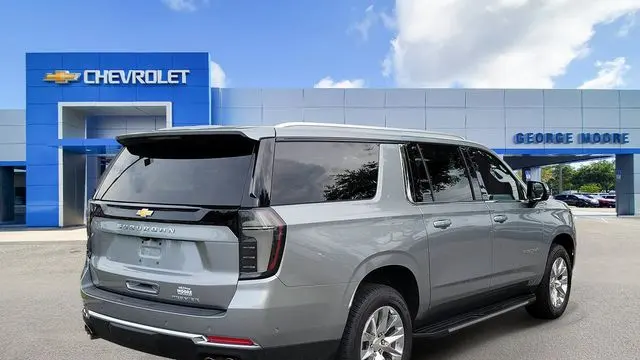 2025 Chevrolet Suburban Premier