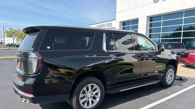 2025 Chevrolet Suburban Premier