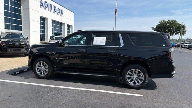 2025 Chevrolet Suburban Premier
