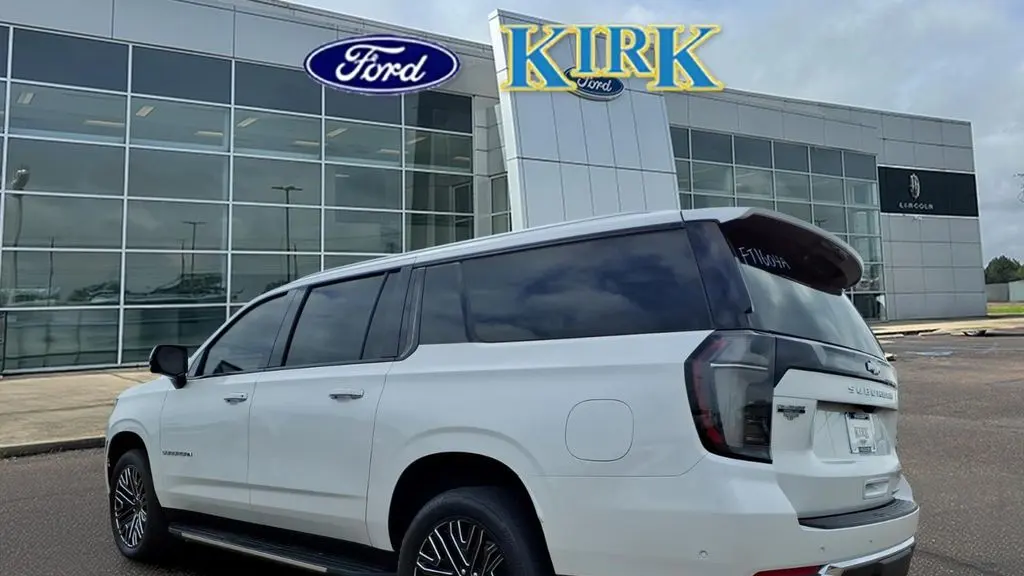 2025 Chevrolet Suburban Premier