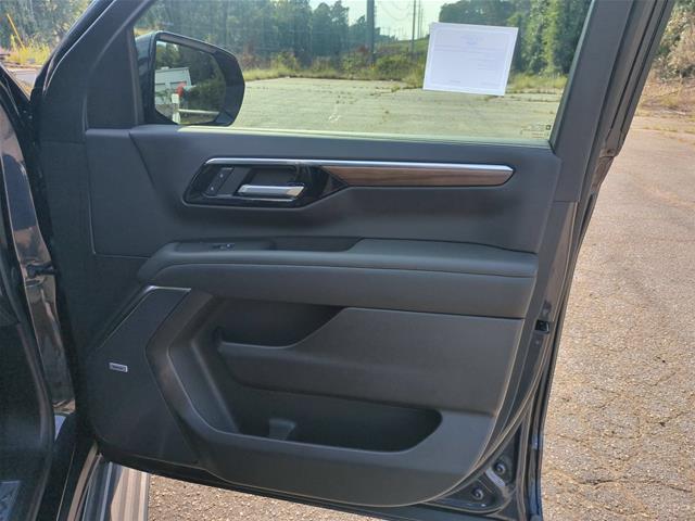 2025 Chevrolet Suburban - $77,895