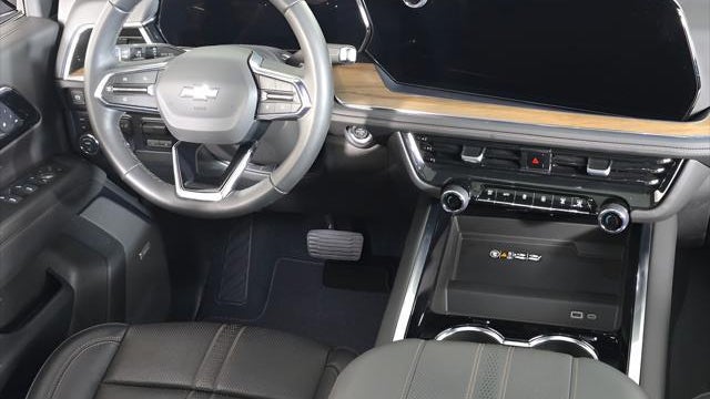 2025 Chevrolet Suburban High Country