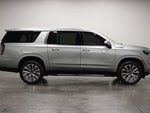 2025 Suburban Thumbnail 9