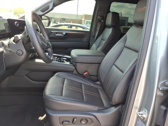2025 Chevrolet Suburban - $77,899