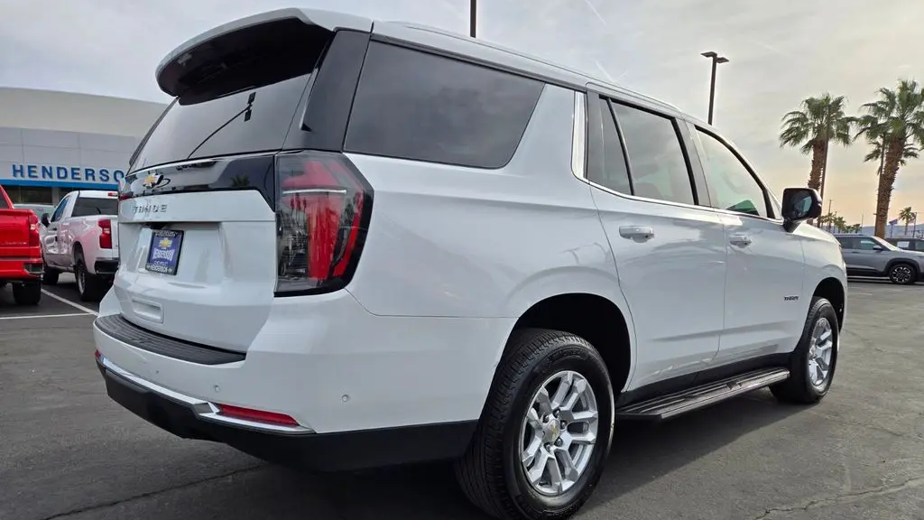 2025 Chevrolet Tahoe LS