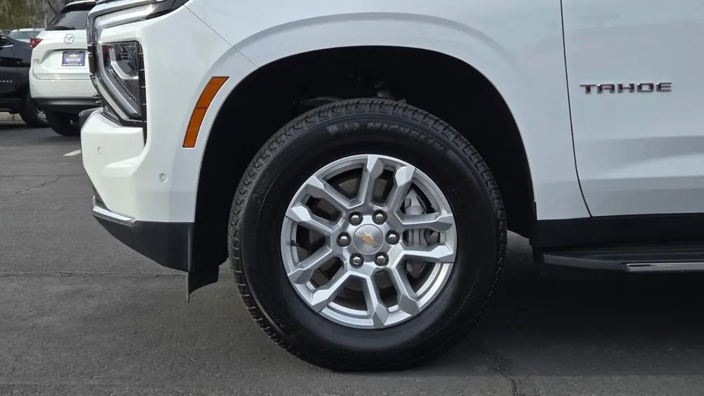 2025 Chevrolet Tahoe LS