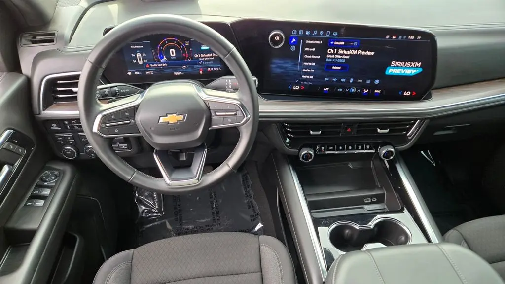 2025 Chevrolet Tahoe LS