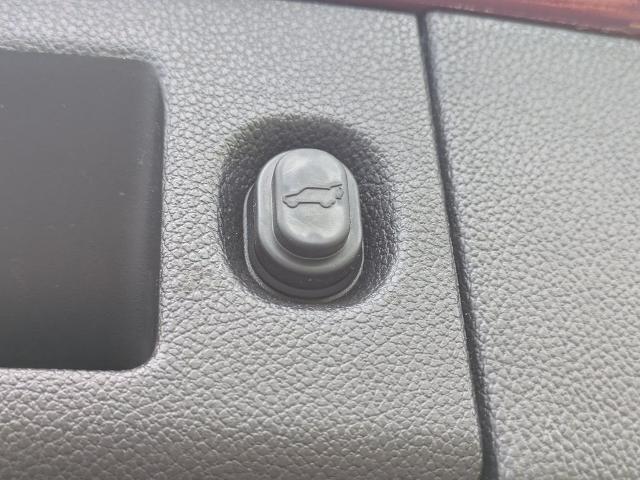 2016 Chevrolet Tahoe - $18,188