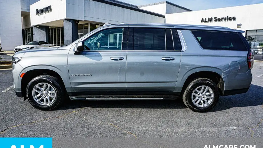 2024 Chevrolet Suburban LT