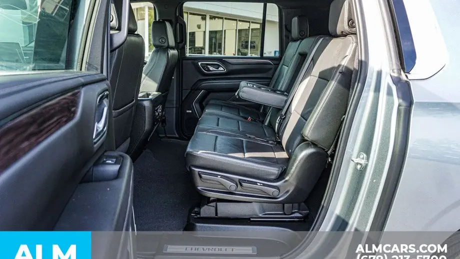 2024 Chevrolet Suburban LT
