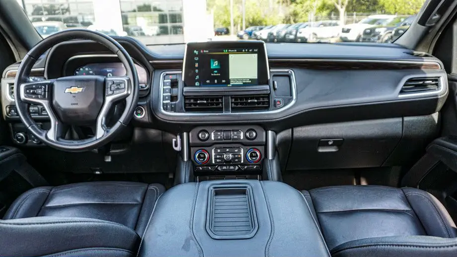 2024 Chevrolet Suburban LT