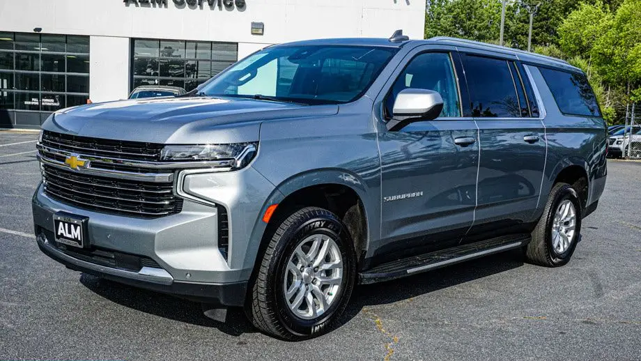 2024 Chevrolet Suburban LT